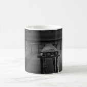 Verlassenes Dock in See Monroe Kaffeetasse (Mittel)