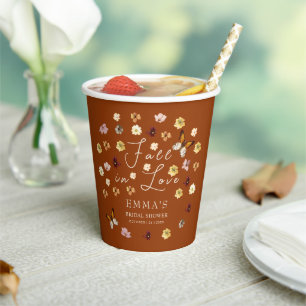Verliebe dich in burnt orange Boho Brautparty Pappbecher