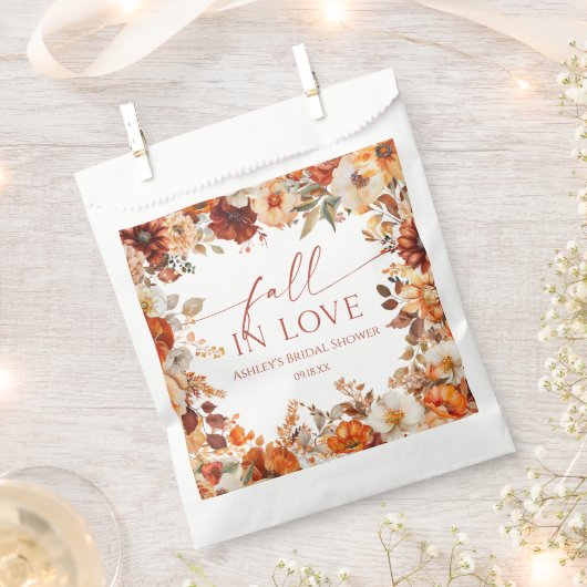 Verlieben Sie Sich Rustikale Burgunderrote Florale Geschenktütchen (Ausgeschnitten)