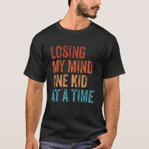 Verlieren eines Kids nach einer Mama Vater Retro T-Shirt