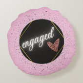 Verlobt Glam Pastel Rundes Kissen (Rückseite)