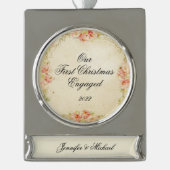 Verlobte erste WeihnachtsPersonalisiert Banner-Ornament Silber (Vorderseite)