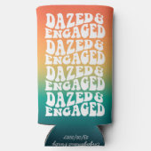 Verlobte Typografie Retro-Gradient Selters Dosenkühler (Rückseite)