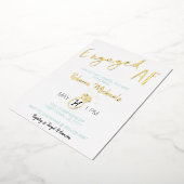 Verlobtes AF-Gold-Metallic-Script-Brautparty Folieneinladung (Gedreht)