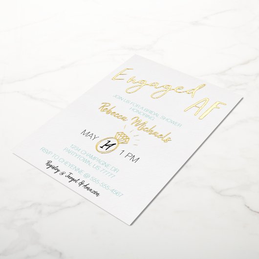 Verlobtes AF-Gold-Metallic-Script-Brautparty Folieneinladung (Gedreht)