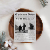 Verlobtes Foto in der Zeitung Feiertagskarte