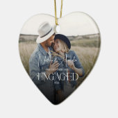 Verlobtes Paar Modernes Foto Keramik Ornament (Links)