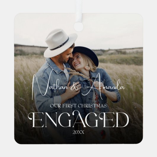 Verlobtes Paar Modernes Foto Ornament Aus Metall (Rückseite)