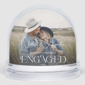 Verlobtes Paar Modernes Foto Schneekugeln (Vorderseite)