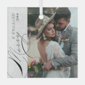 Verlobtes Skript Vertikales Foto Snowflake Ornament Aus Glas (Vorderseite)