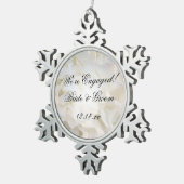 Verlobung der weißen Nelkenbildung Schneeflocken Zinn-Ornament (Rechts)