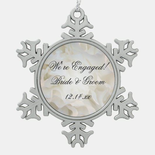 Verlobung der weißen Nelkenbildung Schneeflocken Zinn-Ornament (Vorderseite)