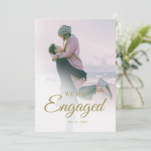 Verlobung Foto Overlay Moderne Eleganz Einfach Einladung (Stehend Vorderseite)