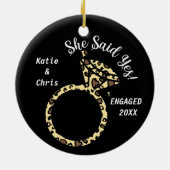 Verlobung, Personalisierter Name und Datum Keramik Ornament (Hinten)