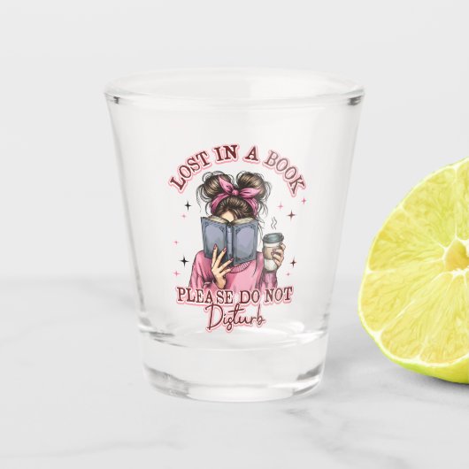 Verloren in einem Buch... Schnapsglas (Vorderseite)