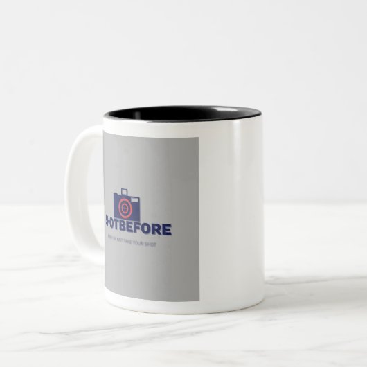 VERLORENE PERSPEKTIVE AUSSTELLUNG VOR TASSE (Vorderseite Links)