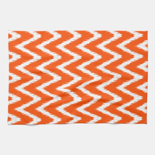 Vermillion Asian Moods Ikat Chevrons Handtuch (Horizontal)