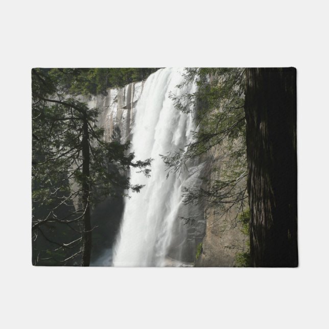Vernal Falls III: Yosemite National Park Fußmatte (Vorderseite)