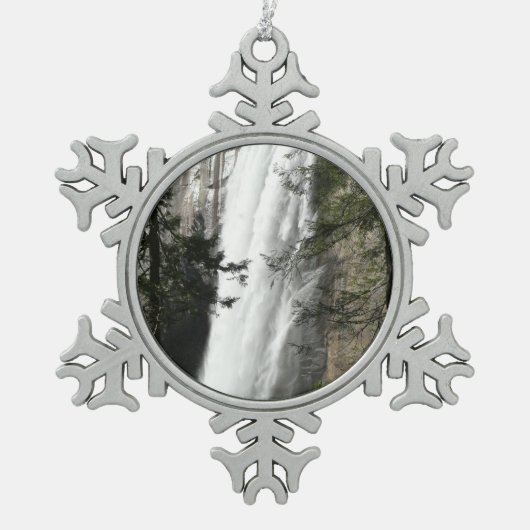 Vernal Falls III: Yosemite National Park Schneeflocken Zinn-Ornament (Vorderseite)