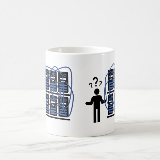 Vernetztes Rechenzentrum mit verwirrter IT-Technik Kaffeetasse (Mittel)
