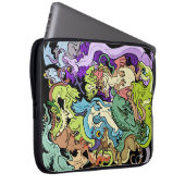 verpackt in Party Dragons Laptopschutzhülle (Vorne Rechts)
