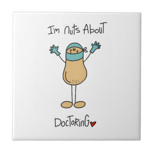 Verrückt nach Doktor-T-Shirts und Geschenken Fliese