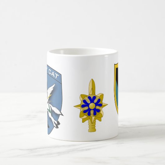 Verrückte Katze - Eisenbahn Vietnam Kaffeetasse (Mittel)