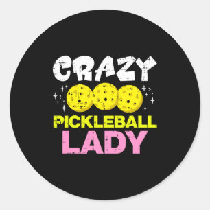 Verrückte Pickleball-Dame lustige Pickle-Ball-Frau Runder Aufkleber