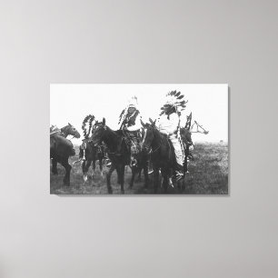 Verrückte Schlange, die seine Krieger zusammenbaut Leinwanddruck