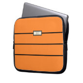 Versatile Stylish Mit Monogramm Modern Orange Laptopschutzhülle (Vorderseite Links)