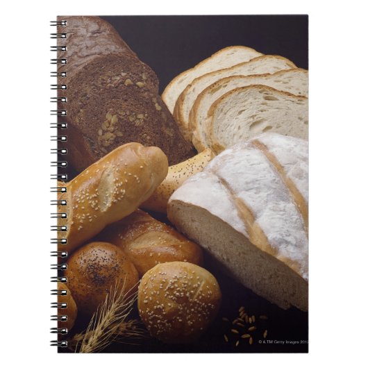 Verschiedene Arten von handwerklichem Brot Notizblock (Vorderseite)