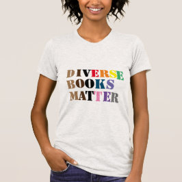 Verschiedene Bücher sind wichtig T-Shirt