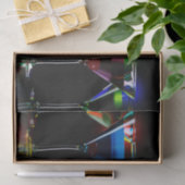 Verschiedene Cocktails in Martini Brillen mit Lich Seidenpapier (Geschenk)