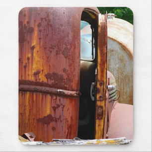 Verschiedene Sicht auf den alten LKW Mousepad