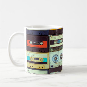 Verschiedene Vintage Audiokassetten Kaffeetasse