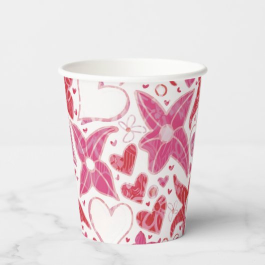 Verschiedenes Muster von Blume und Herz Pappbecher (Rückseite)