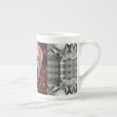 VERSCHLECHTERUNG DER BEHANDLUNG PORZELLANTASSE (Rechts)