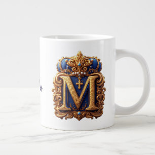 Verschlungener goldener Buchstabe M mit Kronenrahm Jumbo-Tasse
