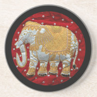 Verschönert indische Elefanten Rot und Gold