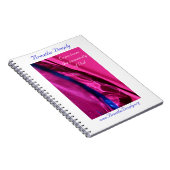 Verschütten des rosa Notizbuches Notizblock (Rechte Seite)