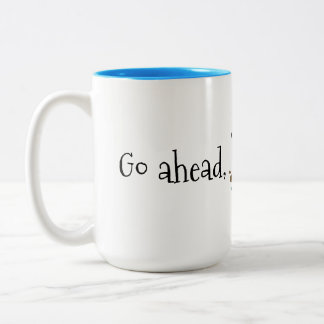 Verschütten Sie die Tee Tasse - perfektes