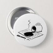 Verschütteter Kaffee auf Bericht Lustiger Bürounfa Button (Vorne & Hinten)