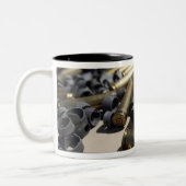 Verschwendete Messing und zerfallene Links Zweifarbige Tasse (Links)