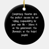 Verschwörungstheorien geben ihm die Schuld an den  Keramik Ornament (Hinten)