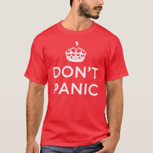Versetzen nicht rotes T-Shirt in Panik