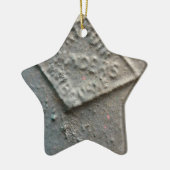 Versiegelt -- Antike Metallherstellerdichtung Keramikornament (Links)