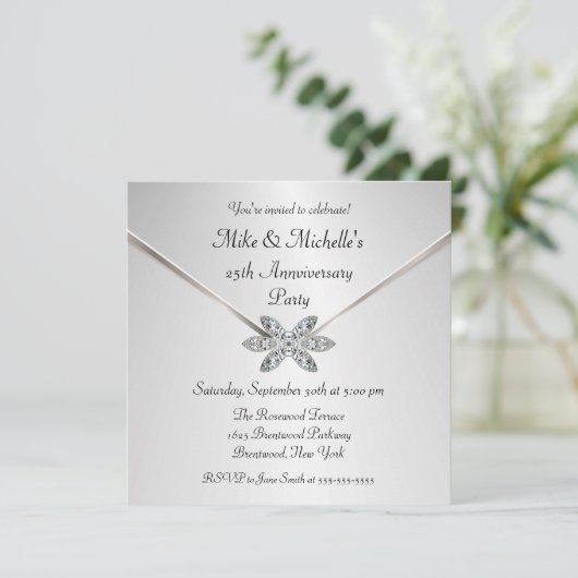 Versilbern Sie 25. Einladung (Stehend Vorderseite)