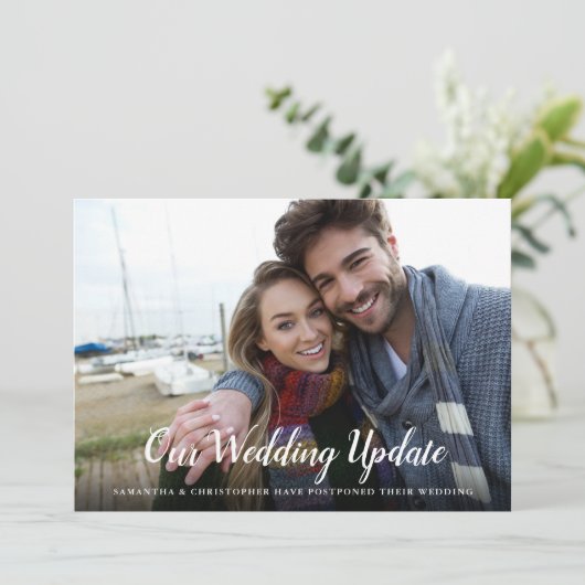 Verspätete Hochzeit mit Foto-Kalligrafie Einladung (Stehend Vorderseite)