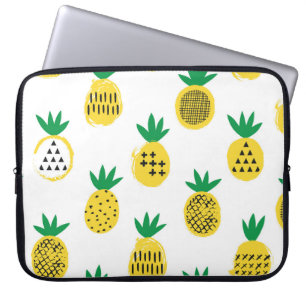 Verspielte Ananas: kinderfreundlich Vintag Laptopschutzhülle