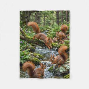 Verspielte Eichhörnchen Wald Fluss Natur Flies Fleecedecke